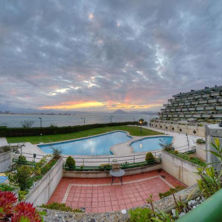 Vistamar. Primera Linea. Bahia De Santona Apartment Exterior photo